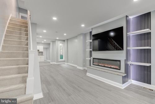 6142 Delancey St, PHILADELPHIA, PA, 19143-1004 | Card Image