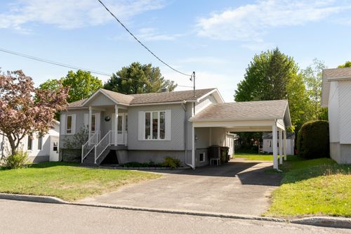 19 Rue Gauthier, Sainte Agathe des Monts, QC, J8C3M6 | Card Image