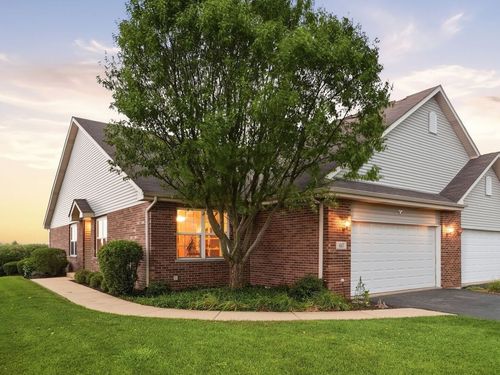 617 Enclave Ln, Manteno, IL, 60950-6000 | Card Image