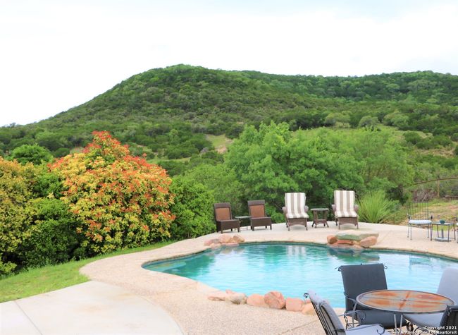 1167 Pipe Springs Dr, House other with 4 bedrooms, 4 bathrooms and null parking in Lakehills TX | Image 35