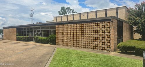 4515 Office Park Dr, Jackson, MS, 39206-6017 | Card Image