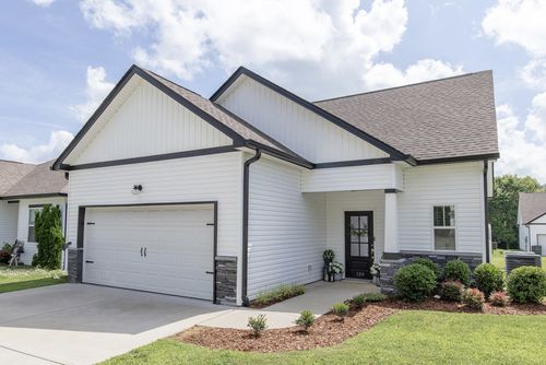 129 Dimaggio Dr, Springfield, TN, 37172-4048 | Card Image