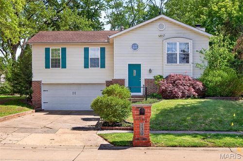 730 Millwood Dr, Saint Peters, MO, 63376-7114 | Card Image