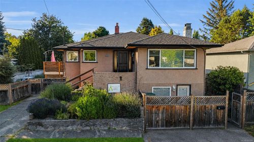 1650 Chandler Ave, Victoria, BC, V8S1N6 | Card Image