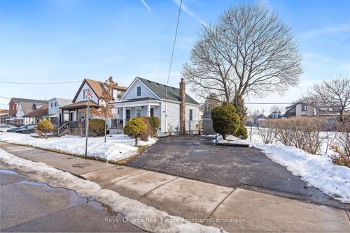 88 Graham Ave N, Hamilton, ON, L8H4J9 | Card Image