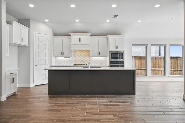 1419 Misty Pasture Way, House other with 4 bedrooms, 4 bathrooms and null parking in Mansfield TX | Image 11