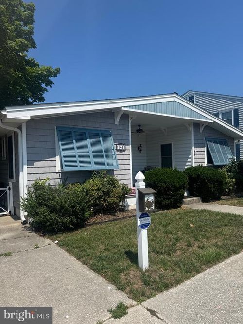 10613 Shifting Sands Dr, OCEAN CITY, MD, 21842-4822 | Card Image