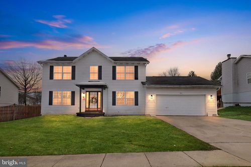 1811 Iverson St, Oxon Hill, MD, 20745-4214 | Card Image