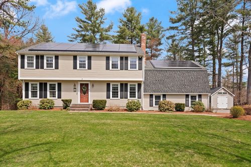 35 Meadowbrook Dr, Wrentham, MA, 02093-1146 | Card Image