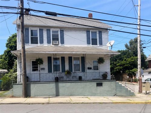 225 E Pennsylvania Avenue, Pen Argyl Boro, PA, 18072 | Card Image