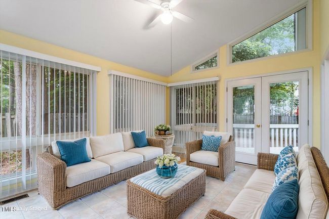 18-5-Wembley-Ct-2056570_18 - Living Room | Image 11