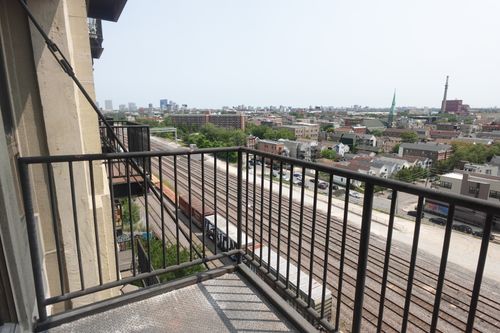 1022-1550 Blue Island Ave, Chicago, IL, 60608-3072 | Card Image