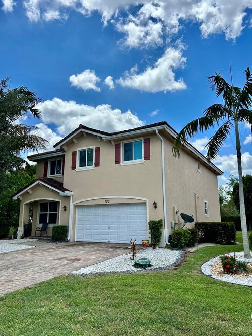 790 Palm Tree Ln, West Palm Beach, FL, 33415-1525 | Card Image