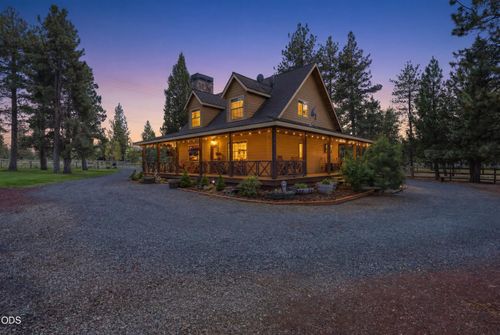 16738 Pine Tree Ln, Sisters, OR, 97759-9746 | Card Image