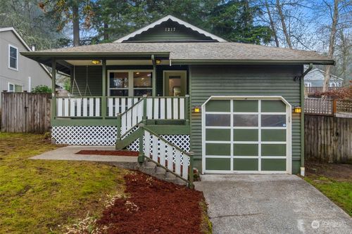 1217 Bay Loop Sw, Tumwater, WA, 98512 | Card Image