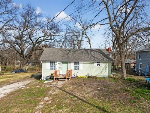 3011 N 47th Ter, Kansas City, KS, 66104-2371 | Card Image