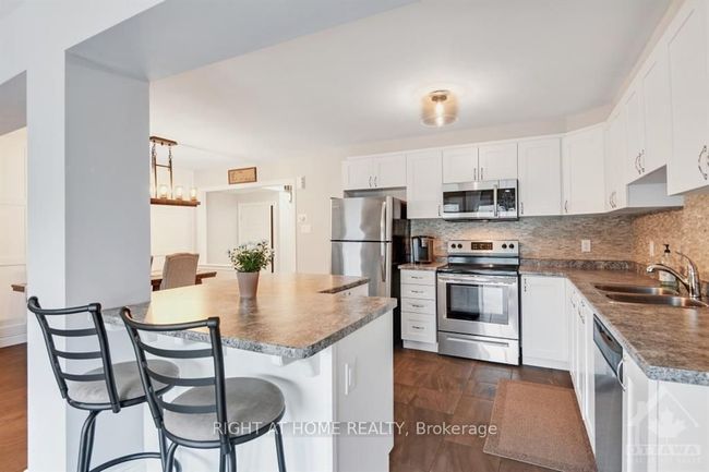 275 Willow Aster Cir, House attached with 3 bedrooms, 3 bathrooms and 2 parking in Orléans ON | Image 10