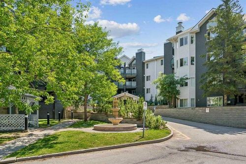217-30 Sierra Morena Mews Sw, Calgary, AB, T3H3K7 | Card Image