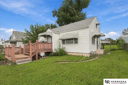 4115 S 39th St, Omaha, NE, 68107-1222 | Card Image