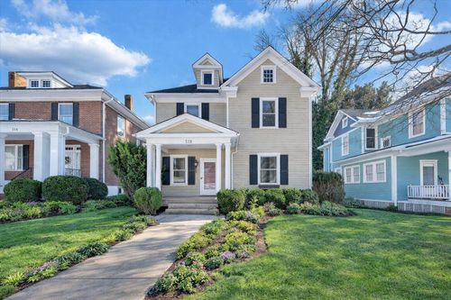 518 Walnut Ave Sw, Roanoke, VA, 24016-4523 | Card Image