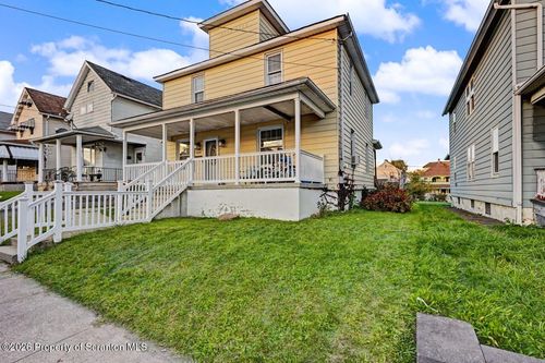 1218 Reynolds Ave, Scranton, PA, 18504-3220 | Card Image