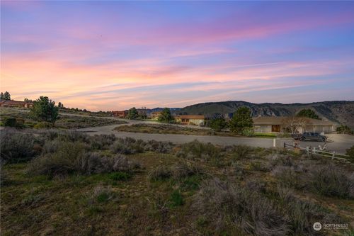 304 Desert View Pl, Orondo, WA, 98843-9641 | Card Image