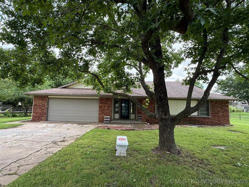 208 118th St, Jenks, OK, 74037-3671 | Card Image
