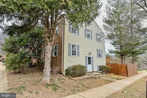 5572 Kendrick Ln, BURKE, VA, 22015-1964 | Card Image