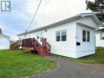 28 Laura Lane, House other with 2 bedrooms, 1 bathrooms and null parking in Moncton NB | Image 1