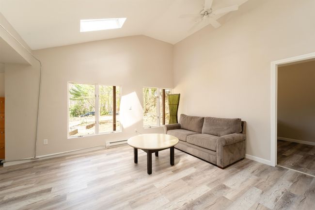 8 Seeley St, House other with 3 bedrooms, 1 bathrooms and null parking in Sandown NH | Image 14
