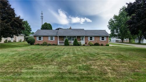 2653 Middletown St Nw, Uniontown, OH, 44685-8287 | Card Image