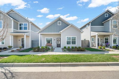 415 E Park Pl, Andover, KS, 67002-8974 | Card Image