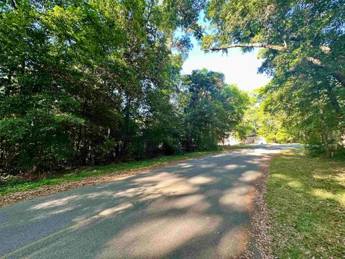 104 Engwall Cir, HAVANA, FL, 32333-4748 | Card Image