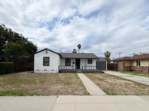 1336 W Fountain Way, Fresno, CA, 93705-3324 | Card Image