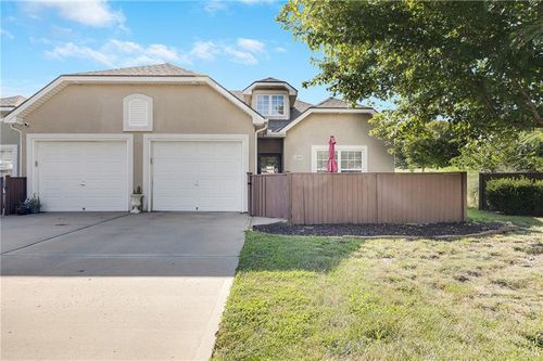 1208 S Kaydeen Ct, Independence, MO, 64057-7831 | Card Image