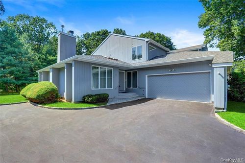 12 Wood Path Dr, Northport, NY, 11768-3519 | Card Image