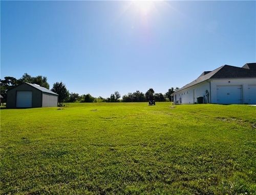 155 Pine St, Des Allemands, LA, 70030-3326 | Card Image