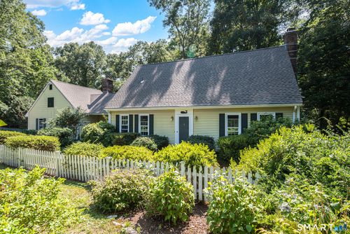 85 Dean Rd, East Lyme, CT, 06333-1507 | Card Image