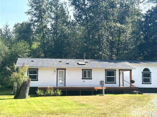 19667 Silver Creek Dr, Sedro Woolley, WA, 98284-8846 | Card Image