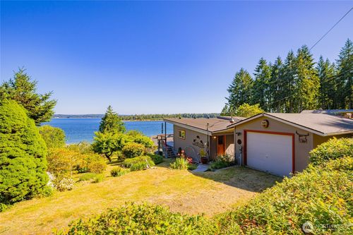 71 E Mountain Dr, Grapeview, WA, 98546-9430 | Card Image