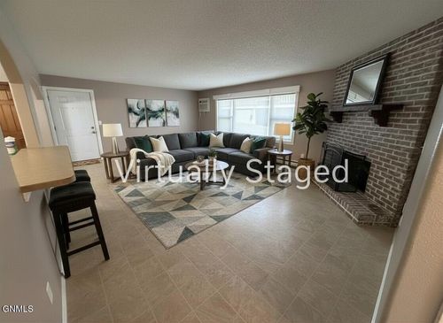 4-120 Lake Ave, Bismarck, ND, 58504-5297 | Card Image
