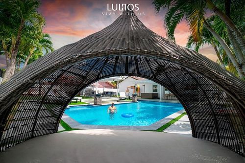 3500 Sw 111th Ave, Miami, FL, 33165-3559 | Card Image