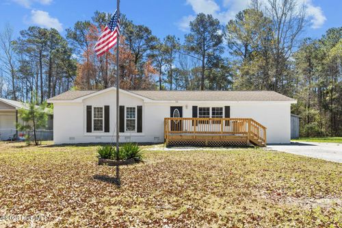 212 Country Rd, Jacksonville, NC, 28546-9725 | Card Image