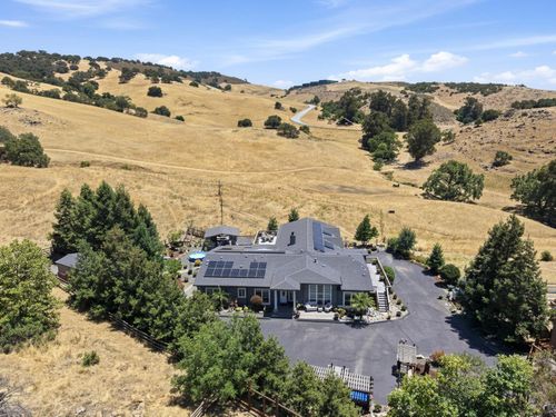 20810 Lost Ranch Rd, San Jose, CA, 95120-1208 | Card Image