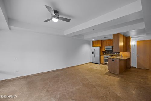 4003-7137 E Rancho Vista Dr, Scottsdale, AZ, 85251-1470 | Card Image