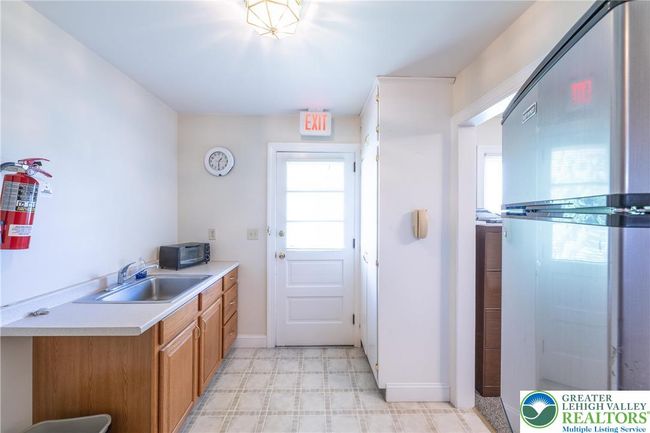 233 Pershing Blvd, Home with 0 bedrooms, 0 bathrooms and 6 parking in Whitehall PA | Image 18