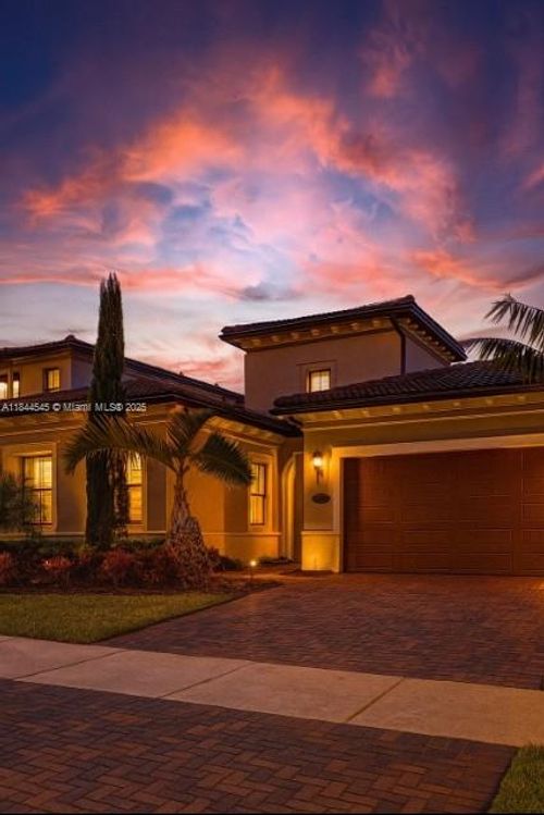 0-8855 Watercrest Cir W, Parkland, FL, 33076-2676 | Card Image