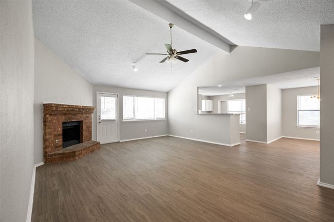 624 Quail Hollow Dr, House other with 3 bedrooms, 2 bathrooms and null parking in Mesquite TX | Image 4