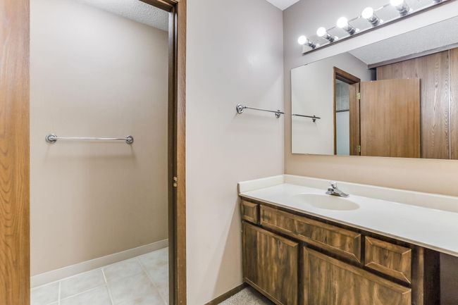 21-web-or-mls-1855-Silver-Bell-Rd-21.jpg | Image 21
