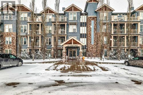 201 Sunset Dr, Cochrane, AB, T4C0H5 | Card Image